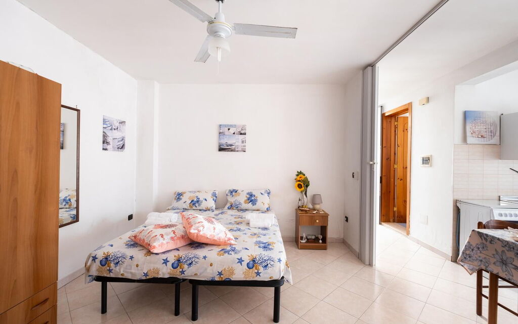 Villetta The Panoramic Rooftop, Wi-fi, San Foca: Autumn, Bedroom, Spring, Summer