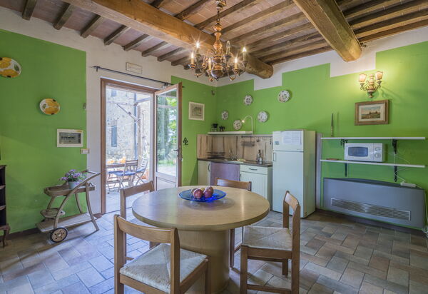 San Paolo Farm, Wifi, Pool, Val Di Cecina: Autunno, Cucina, Estate, Primavera, Sala da pranzo, Soggiorno