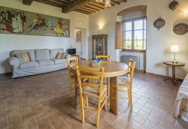 San Paolo Farm, Wifi, Pool, Val Di Cecina: Autunno, Cucina, Estate, Primavera, Soggiorno