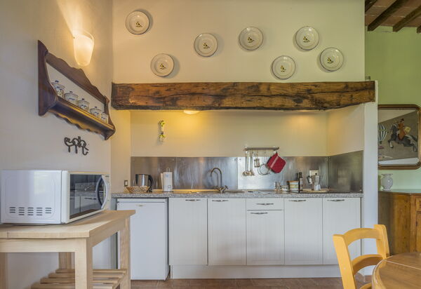 San Paolo Farm, Wifi, Pool, Val Di Cecina: Autunno, Cucina, Estate, Primavera, Soggiorno