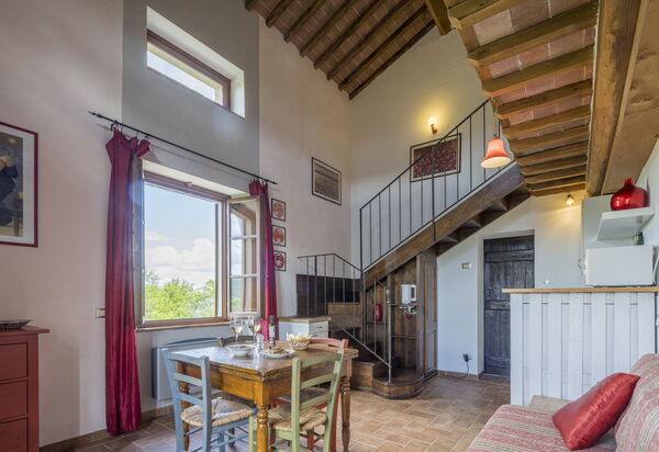 San Paolo Farm, Wifi, Pool, Val Di Cecina: Autunno, Cucina, Estate, Primavera, Soggiorno