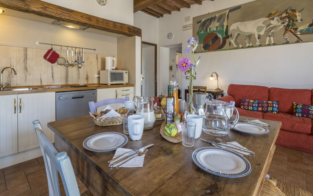 San Paolo Farm, Wifi, Pool, Val Di Cecina: Autunno, Cucina, Estate, Primavera, Sala da pranzo, Soggiorno