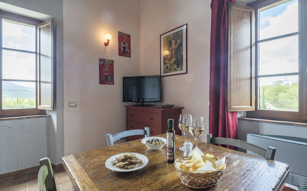 San Paolo Farm, Wifi, Pool, Val Di Cecina: Autunno, Cucina, Estate, Primavera, Soggiorno