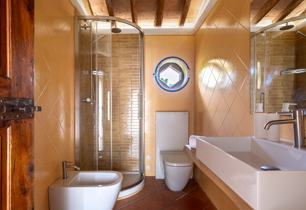 Montaione Country House Amarrante, Pool, Ac: Autumn, Bathroom, Spring, Summer