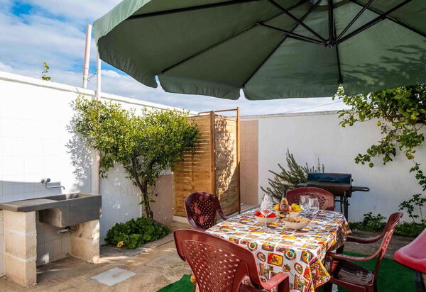 Sunny Haven Villa In Torre Lapillo: Autunno, Estate, Giardino, Inverno, Primavera