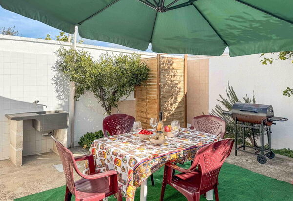 Sunny Haven Villa In Torre Lapillo: Autunno, Estate, Giardino, Inverno, Primavera