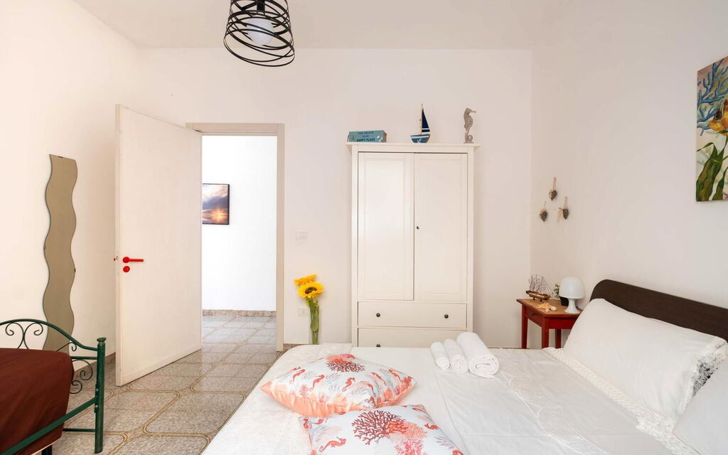 Sunny Haven Villa In Torre Lapillo: Autumn, Bedroom, Spring, Summer, Winter