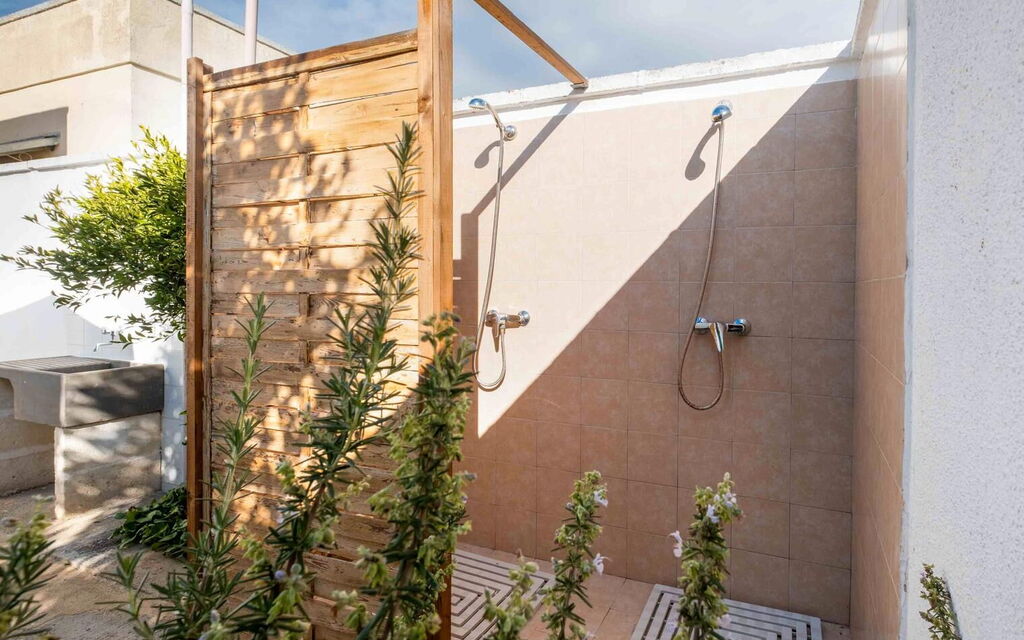 Sunny Haven Villa In Torre Lapillo: Autumn, Garden, Spring, Summer, Winter