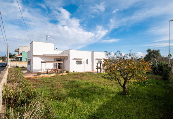 Sunshine Escape Villa In Porto Cesareo, Wi-fi, Ac: Autunno, Estate, Giardino, Inverno, Primavera