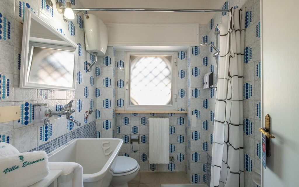 Sunshine Escape Villa In Porto Cesareo, Wi-fi, Ac: Autumn, Bathroom, Spring, Summer, Winter