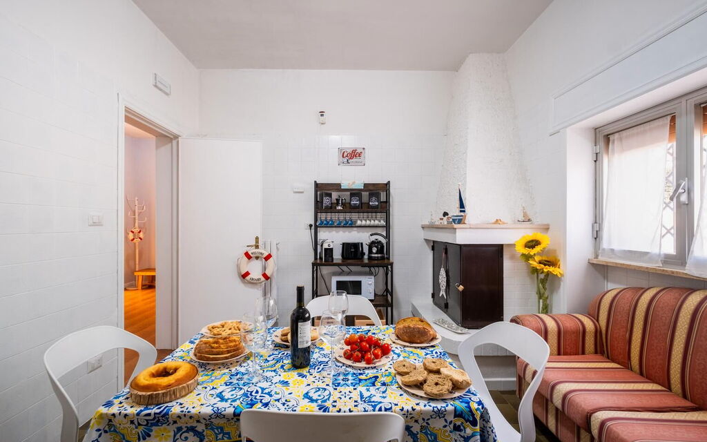 Sunshine Escape Villa In Porto Cesareo, Wi-fi, Ac: Autumn, Dining Room, Spring, Summer, Winter