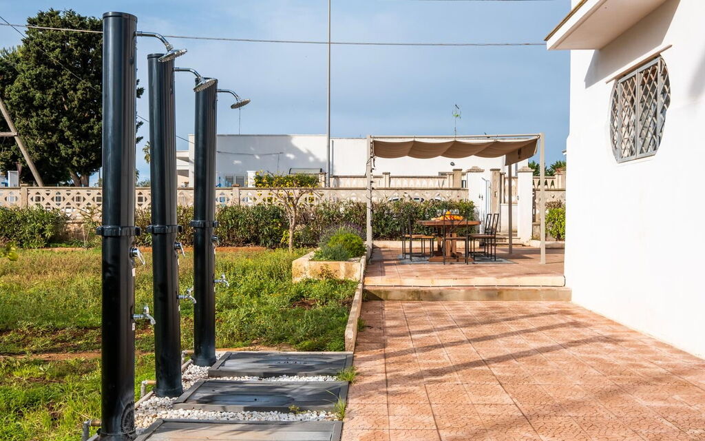Sunshine Escape Villa In Porto Cesareo, Wi-fi, Ac: Autumn, Garden, Main Entrance, Spring, Summer, Winter
