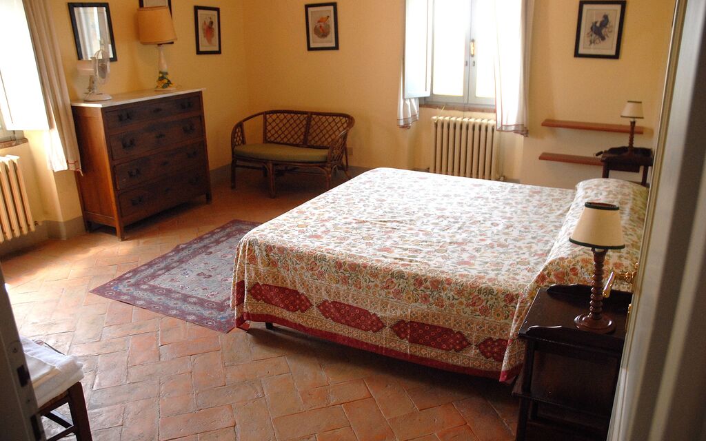 Podere San Giovanni: podere-san-giovanni-narni-terni-villa-camera-da-letto
