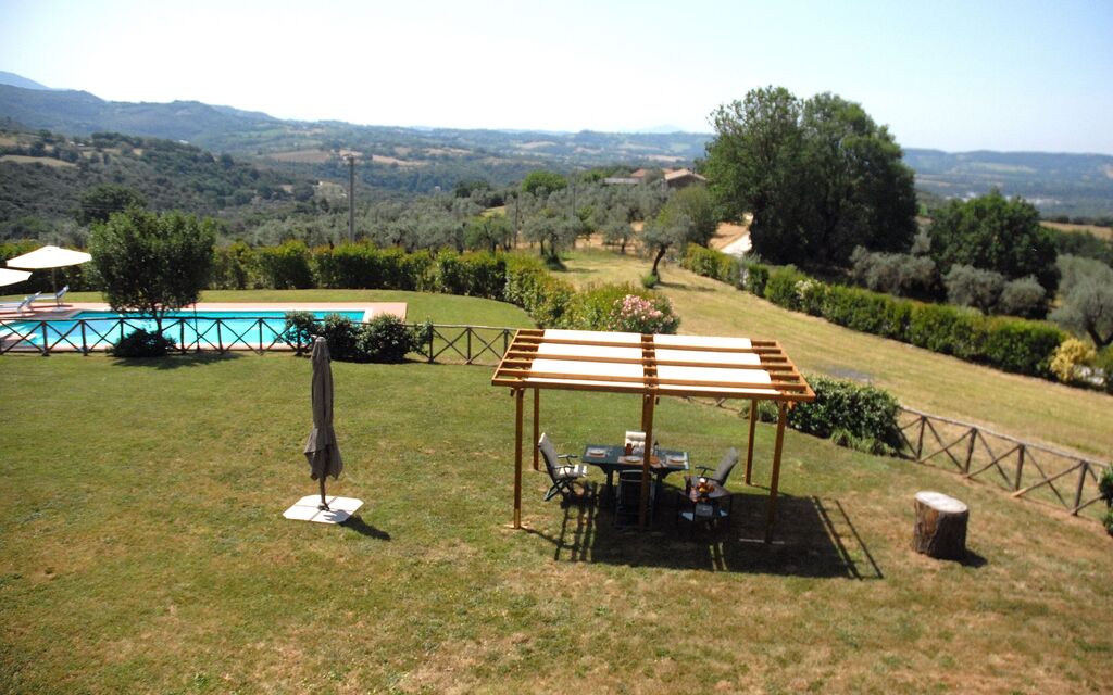 Podere San Giovanni: podere-san-giovanni-narni-terni-villa-giardino