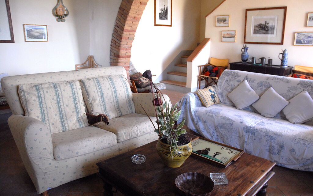 Podere San Giovanni: podere-san-giovanni-narni-terni-villa-soggiorno