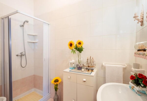 Sealight Apartment Porto Cesareo: Autunno, Bagno, Estate, Primavera