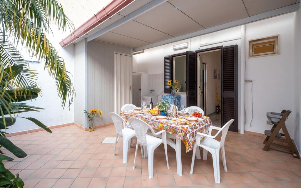 Sealight Apartment Porto Cesareo: Autumn, Building Exterior, Spring, Summer