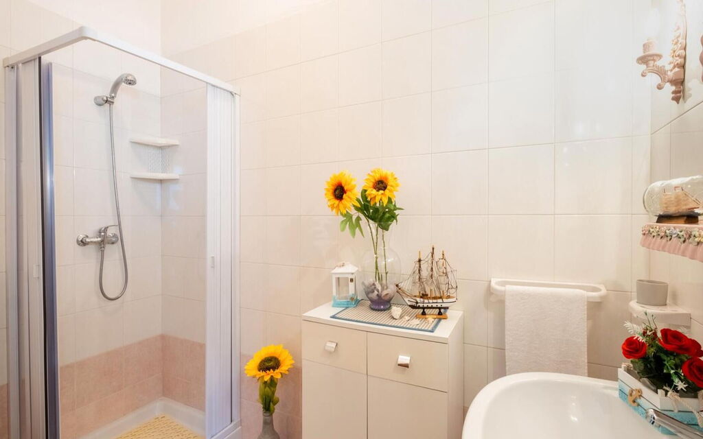Sealight Apartment Porto Cesareo: Autumn, Bathroom, Spring, Summer