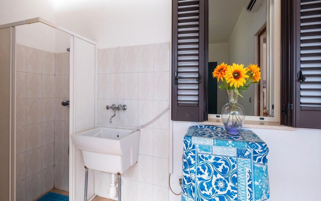 Sealight Apartment Porto Cesareo: Autumn, Building Exterior, Spring, Summer