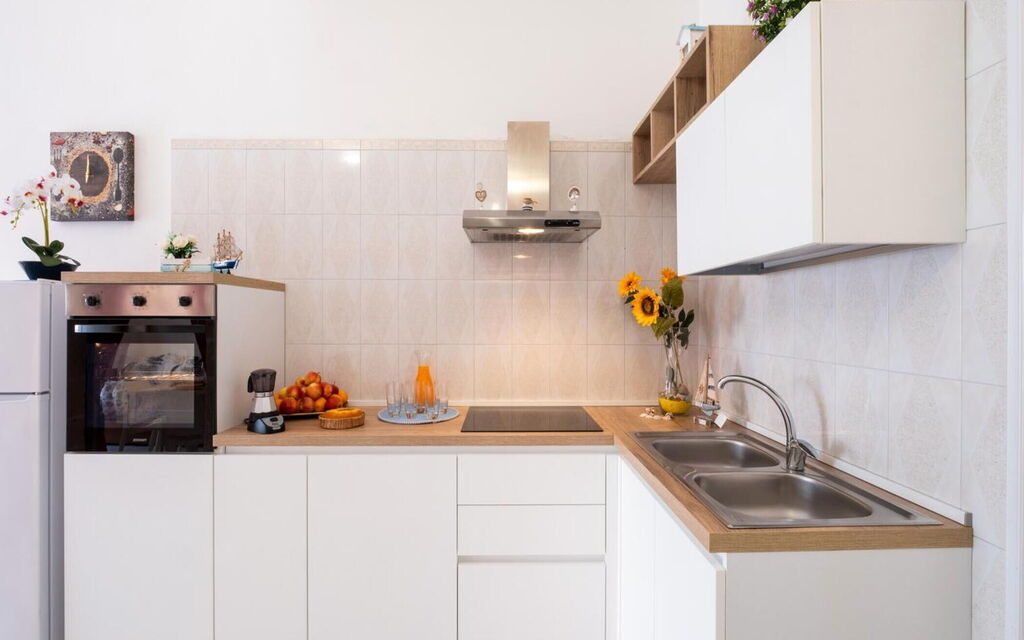 Sealight Apartment Porto Cesareo: Autumn, Kitchen, Spring, Summer