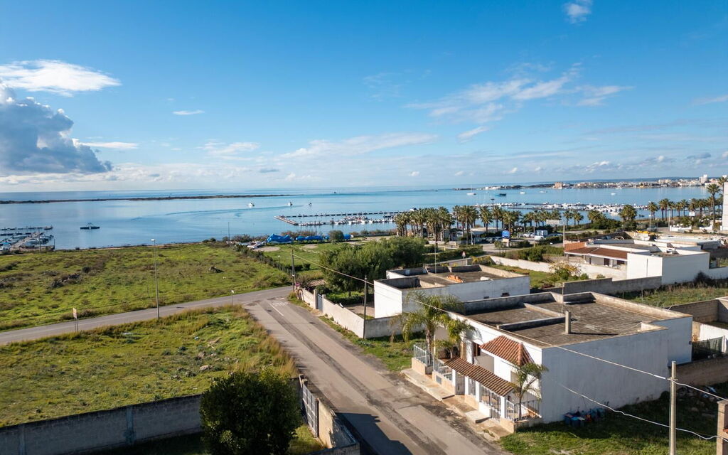 Villa Aloha in Porto Cesareo Ac: Autumn, Building Exterior, Spring, Summer