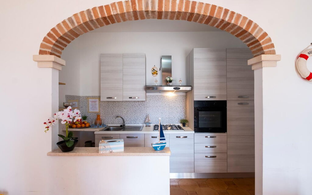 Villa Hoana In Porto Cesareo Ac: Cucina