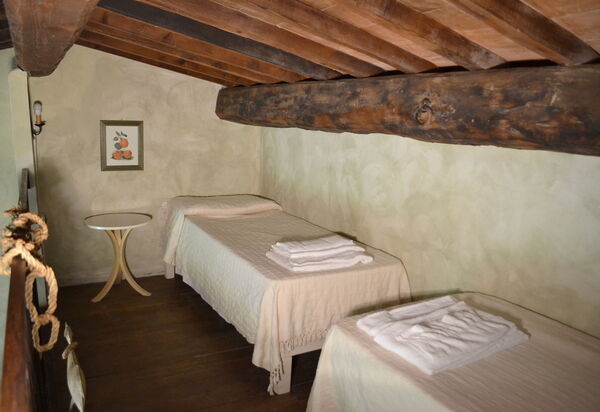 Borgo Santa Maria, Private Pool, Perugia: Autumn, Bedroom, Spring, Summer