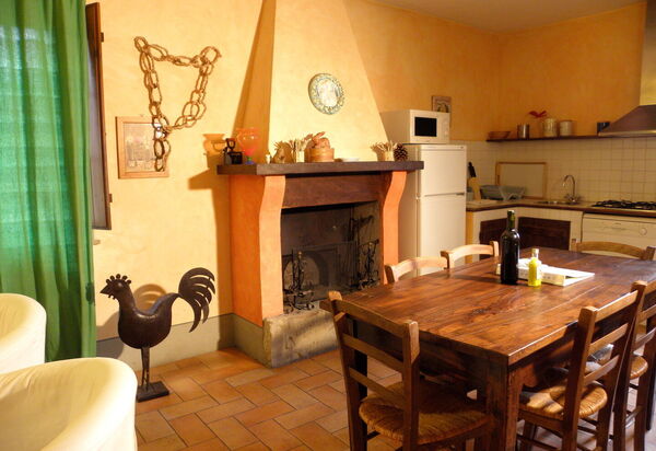 Borgo Santa Maria, Private Pool, Perugia: Autumn, Spring, Summer