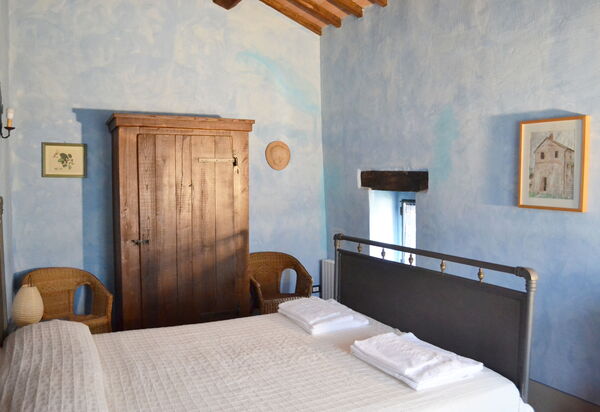 Borgo Santa Maria, Private Pool, Perugia: Autumn, Bedroom, Spring, Summer