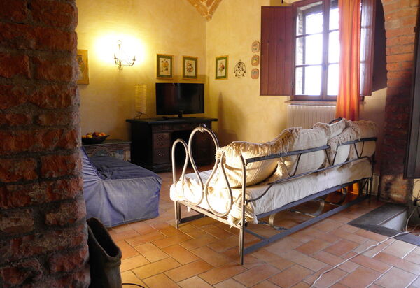 Borgo Santa Maria, Private Pool, Perugia: Autumn, Spring, Summer