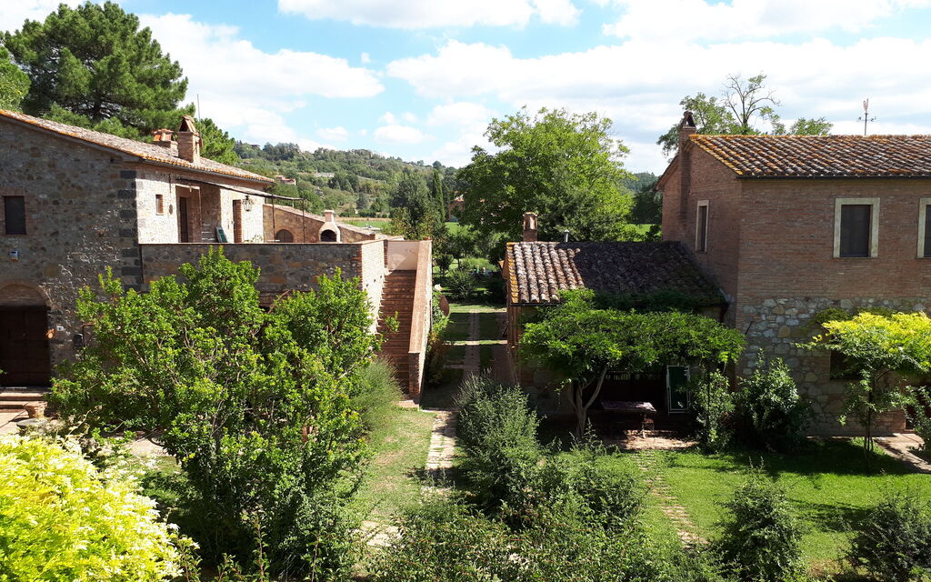 Borgo Santa Maria, Private Pool, Perugia: Autumn, Building Exterior, Spring, Summer