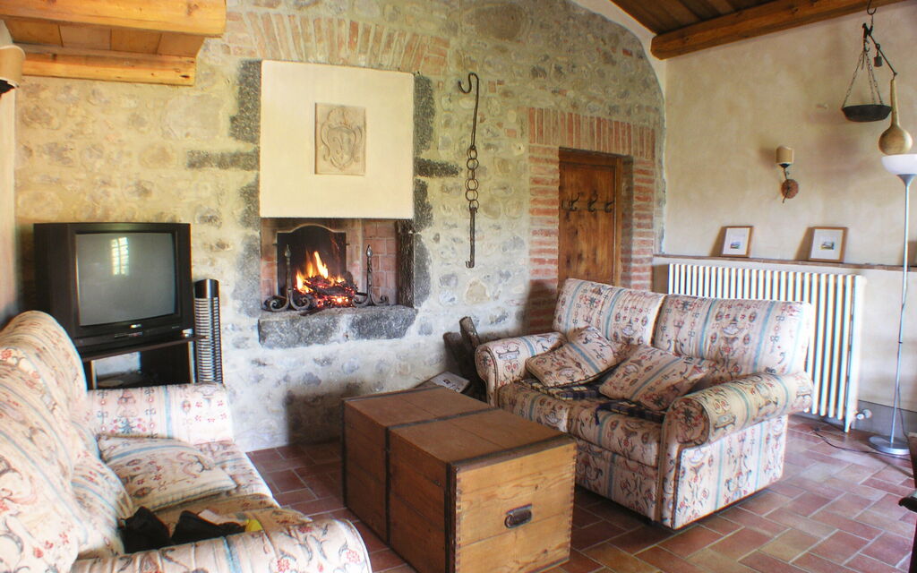 Borgo Santa Maria, Private Pool, Perugia: Autumn, Kitchen, Living Room, Spring, Summer