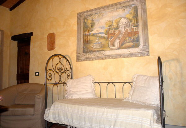 Appartamento Rustico, Wifi, Perugia: Autumn, Living Room, Spring, Summer, Winter