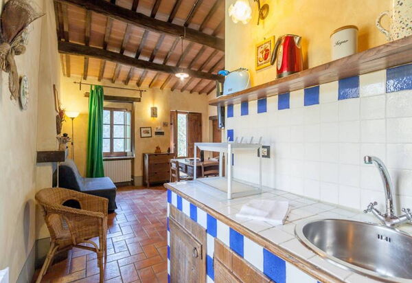 Appartamento Rustico, Wifi, Perugia: Autumn, Kitchen, Spring, Summer, Winter