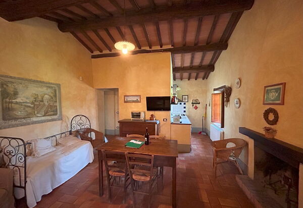 Appartamento Rustico, Wifi, Perugia: Autumn, Living Room, Spring, Summer