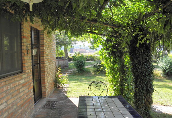 Appartamento La Vecchia Cedraia, Wifi, Perugia: Autumn, Building Exterior, Spring, Summer