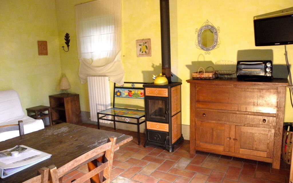 Appartamento La Vecchia Cedraia, Wifi, Perugia: Autunno, Estate, Inverno, Primavera, Soggiorno