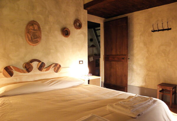 Appartamento Il Fienile Del Sole, Wifi, Perugia: Autumn, Bedroom, Spring, Summer, Winter