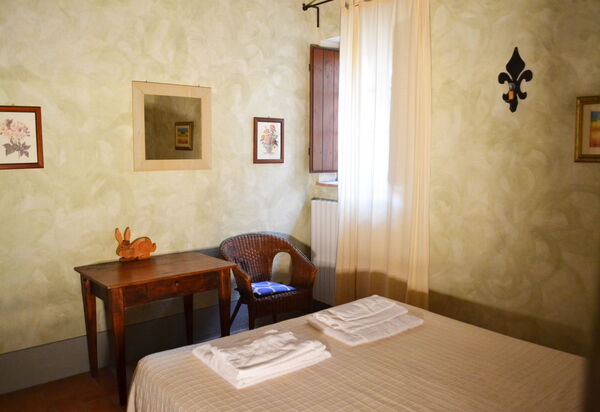 Appartamento Il Fienile Del Sole, Wifi, Perugia: Autumn, Bedroom, Spring, Summer, Winter