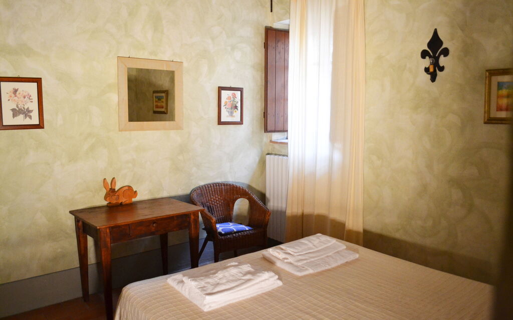 Appartamento Il Fienile Del Sole, Wifi, Perugia: Autunno, Camera da letto, Estate, Inverno, Primavera