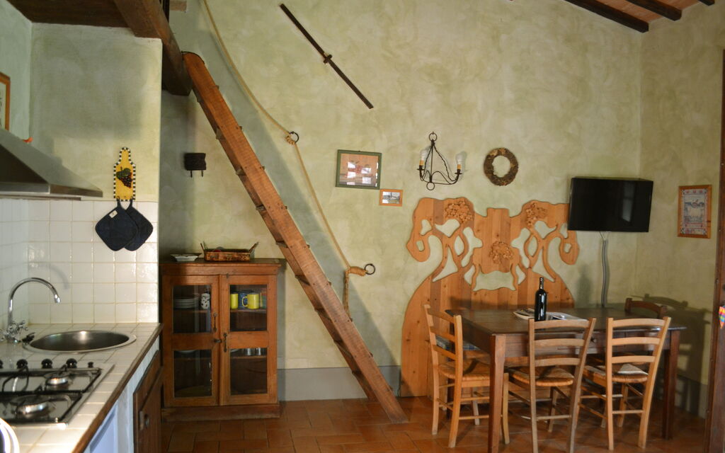 Appartamento Il Fienile Del Sole, Wifi, Perugia: Autunno, Estate, Inverno, Primavera, Sala da pranzo