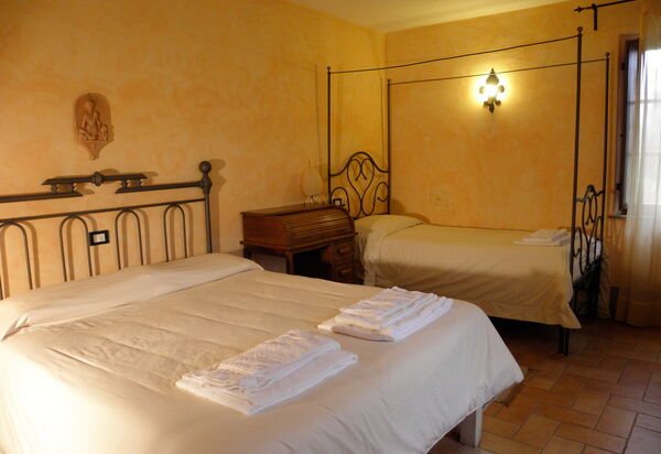 Appartamento Il Cantico Del Gallo, Wifi, Near Perugia: Autumn, Bedroom, Spring, Summer, Winter