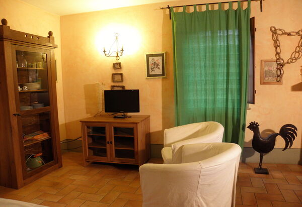 Appartamento Il Cantico Del Gallo, Wifi, Near Perugia: Autumn, Living Room, Spring, Summer, Winter