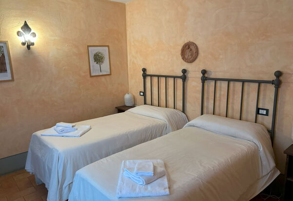 Appartamento Il Cantico Del Gallo, Wifi, Near Perugia: Autumn, Bedroom, Spring, Summer