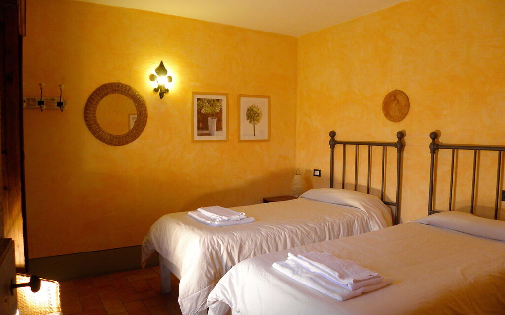 Appartamento Il Cantico Del Gallo, Wifi, Near Perugia: Autunno, Camera da letto, Estate, Inverno, Primavera