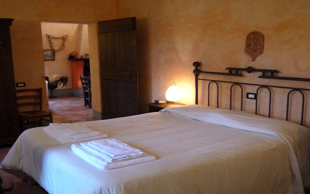 Appartamento Il Cantico Del Gallo, Wifi, Near Perugia: Autunno, Camera da letto, Estate, Inverno, Primavera