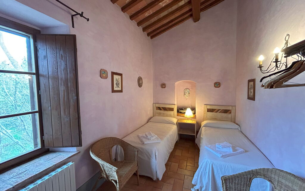 Appartamento Bellosguardo, Wifi, Near Perugia: Autumn, Bedroom, Spring, Summer