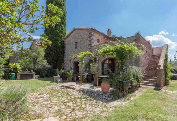 Appartamento Pietra Viva, Wifi, Near Perugia: Autumn, Building Exterior, Spring, Summer, Winter