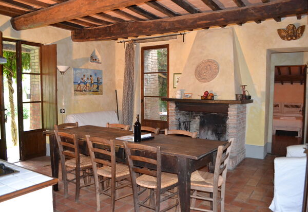 Appartamento Pietra Viva, Wifi, Near Perugia: Autumn, Dining Room, Spring, Summer, Winter