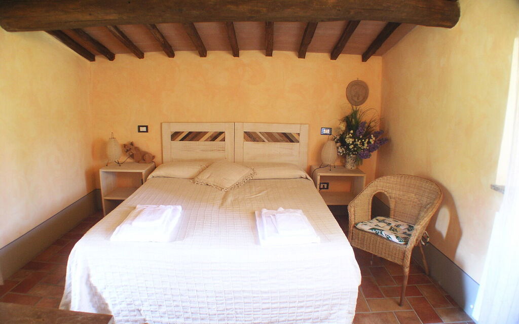 Appartamento Pietra Viva, Wifi, Near Perugia: Autumn, Bedroom, Spring, Summer, Winter